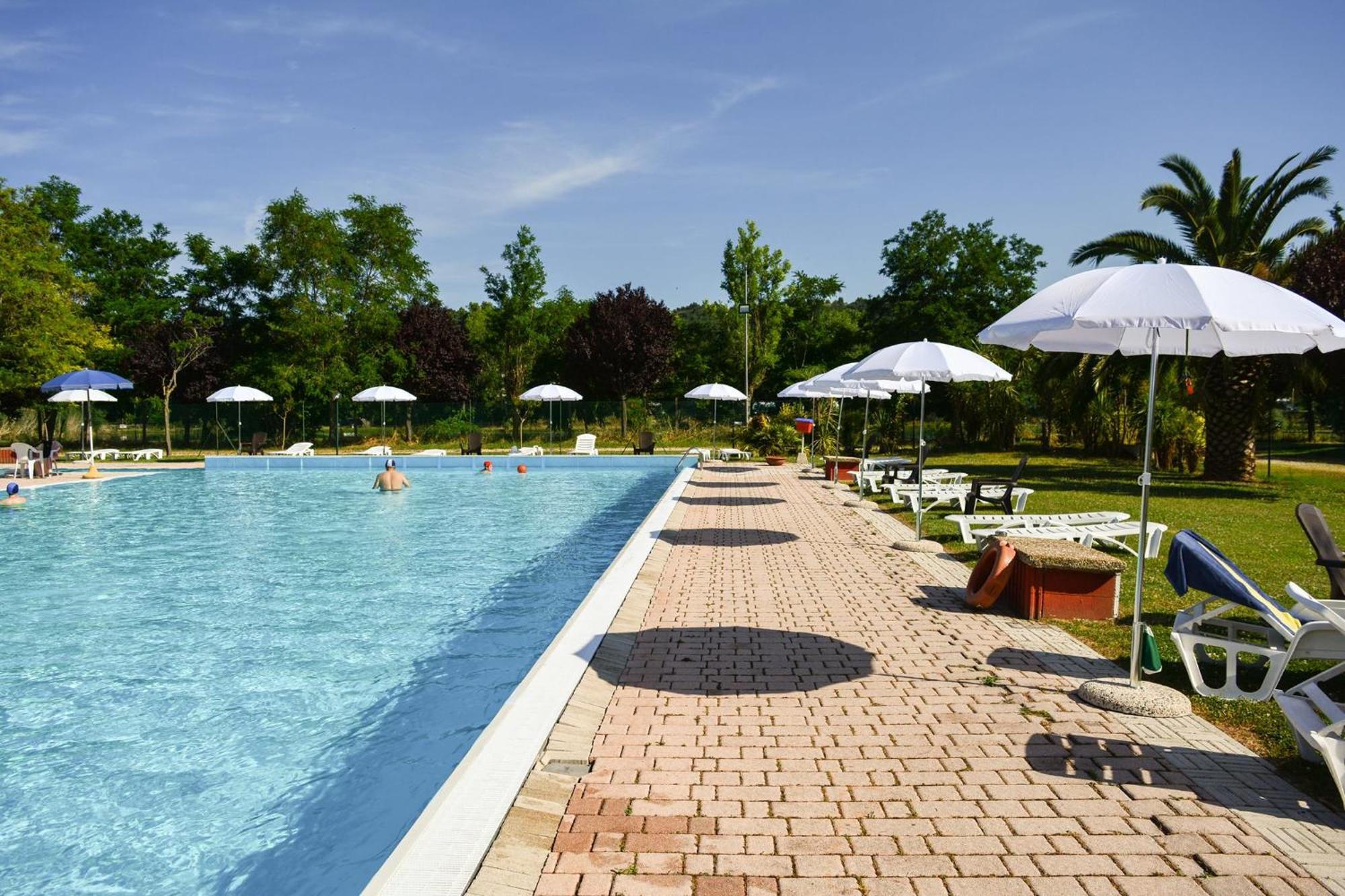 Centro Vacanze - Garden River อัลติโดนา ภายนอก รูปภาพ